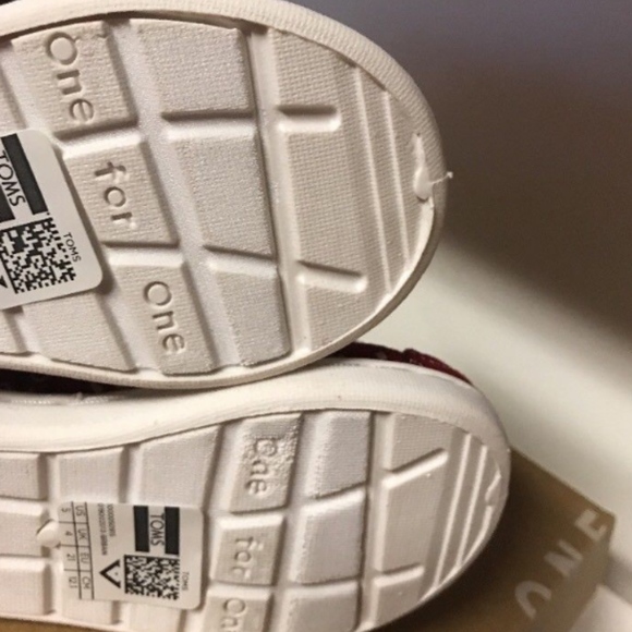 TOMS Tiny Barn Red Botas Bandana High Tops Toddler - Picture 6 of 6